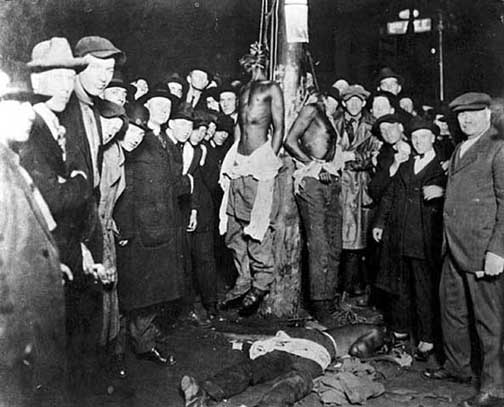 crowd-at-lynching.jpg